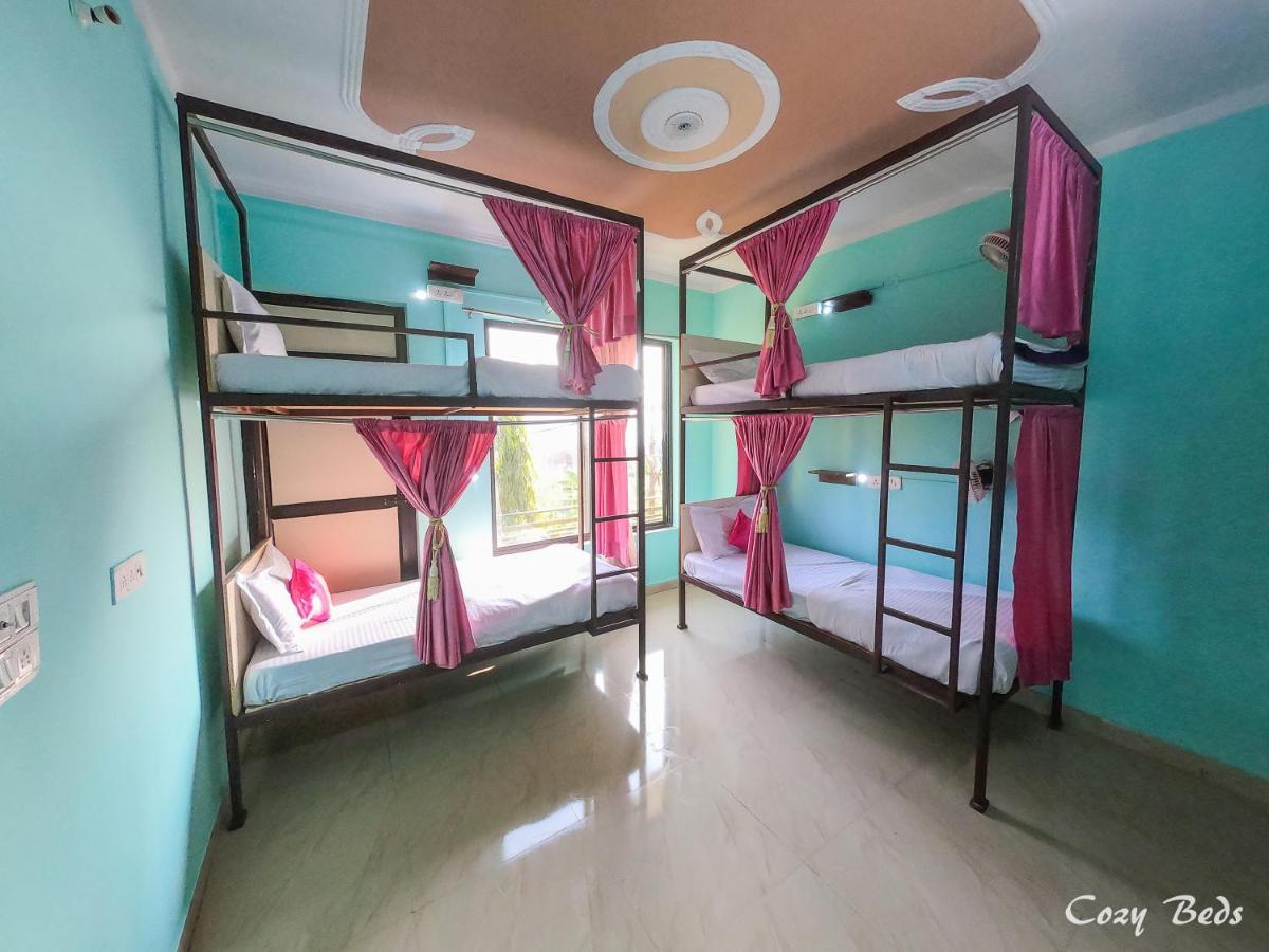 Hostel Cozy Beds Risikés Kültér fotó